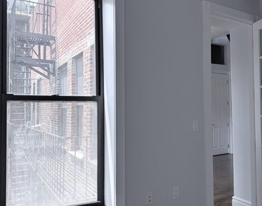 East 13th Street - Photo Thumbnail 8