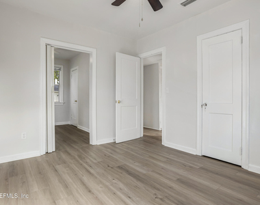 3339 Sylvia Street - Photo Thumbnail 11