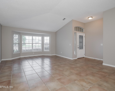936 Lake Sanford Court - Photo Thumbnail 3
