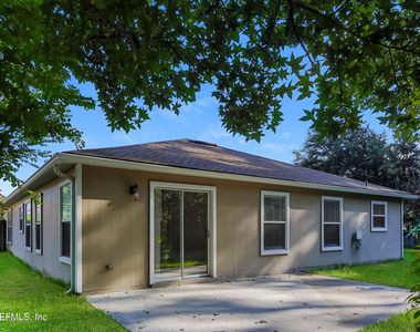936 Lake Sanford Court - Photo Thumbnail 12