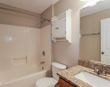 936 Lake Sanford Court - Photo Thumbnail 8