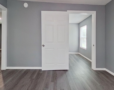 535 W 59th Street - Photo Thumbnail 8