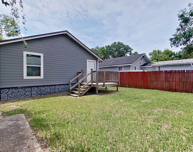 535 W 59th Street - Photo Thumbnail 12