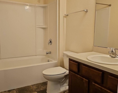 95111 Timberlake Drive - Photo Thumbnail 11