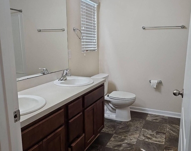 95111 Timberlake Drive - Photo Thumbnail 8