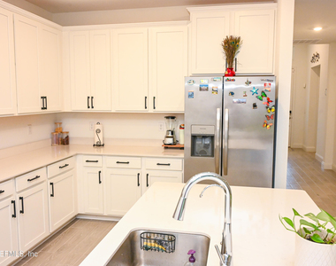 633 Superior Boulevard - Photo Thumbnail 38