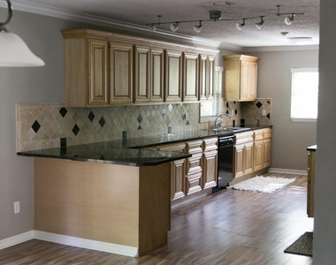 8745 Gum Street - Photo Thumbnail 6