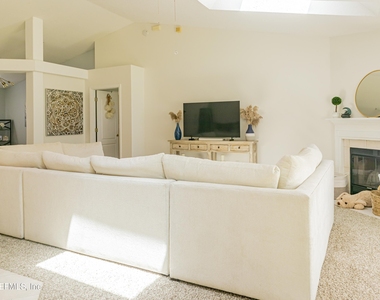 8779 Reedy Branch Drive - Photo Thumbnail 5
