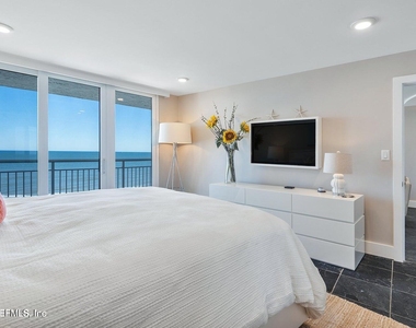 1601 Ocean Drive S - Photo Thumbnail 18