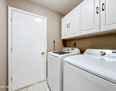 341 Hickory Hollow Drive N - Photo Thumbnail 23