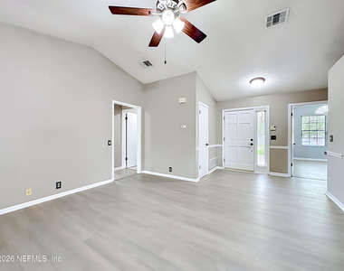 341 Hickory Hollow Drive N - Photo Thumbnail 5