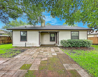 341 Hickory Hollow Drive N - Photo Thumbnail 26