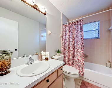 341 Hickory Hollow Drive N - Photo Thumbnail 17
