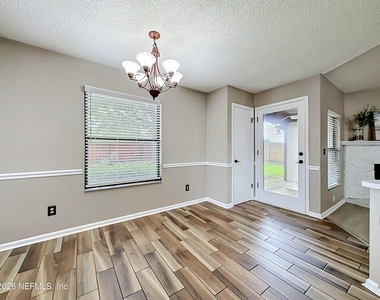 341 Hickory Hollow Drive N - Photo Thumbnail 11