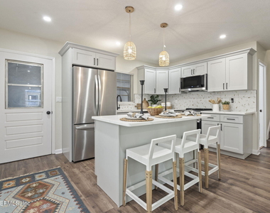520 Ray Edwards Road - Photo Thumbnail 10