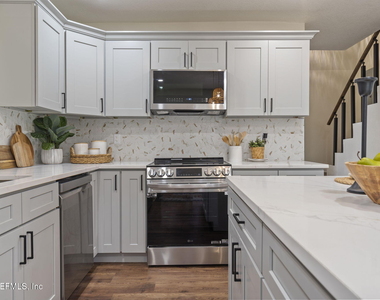 520 Ray Edwards Road - Photo Thumbnail 15