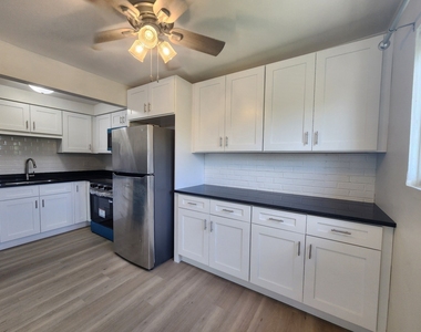 7432 Washington Street - Photo Thumbnail 2