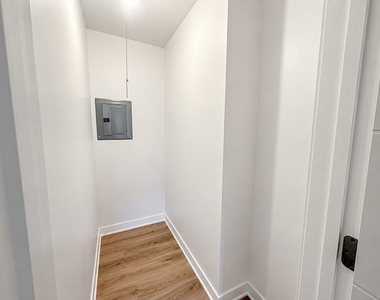 9656 Golf Terrace - Photo Thumbnail 9