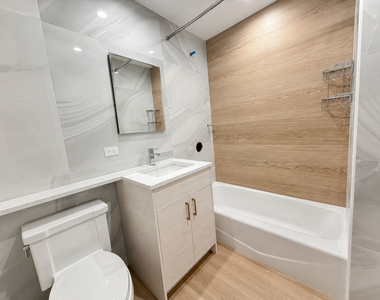 9656 Golf Terrace - Photo Thumbnail 7