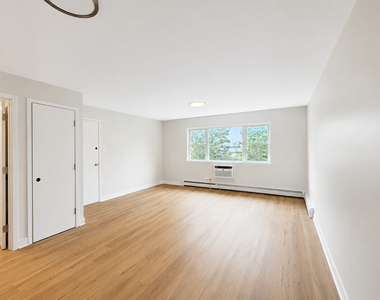 9656 Golf Terrace - Photo Thumbnail 6