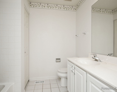 742 Genesee Drive - Photo Thumbnail 12
