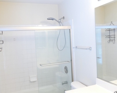 2832 Skylane Drive - Photo Thumbnail 10