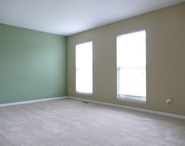 2832 Skylane Drive - Photo Thumbnail 1