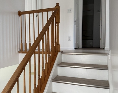 21423 Frost Court - Photo Thumbnail 13