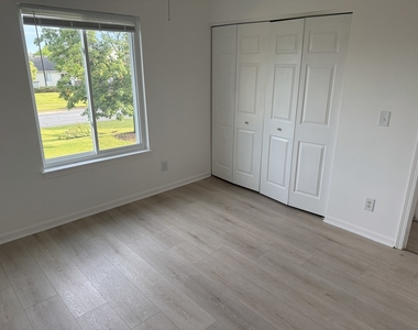 21423 Frost Court - Photo Thumbnail 19