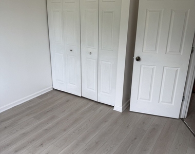 21423 Frost Court - Photo Thumbnail 15