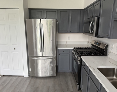 21423 Frost Court - Photo Thumbnail 7