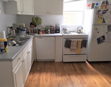 3802 N Hermitage Avenue - Photo Thumbnail 8