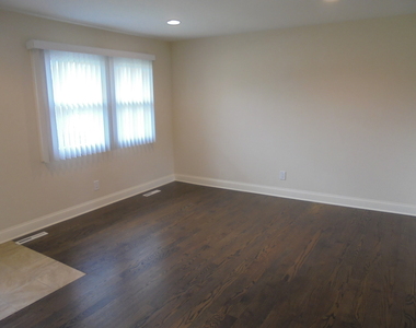 66 Barrow Drive - Photo Thumbnail 8