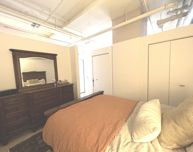 500 S Clinton Street - Photo Thumbnail 10