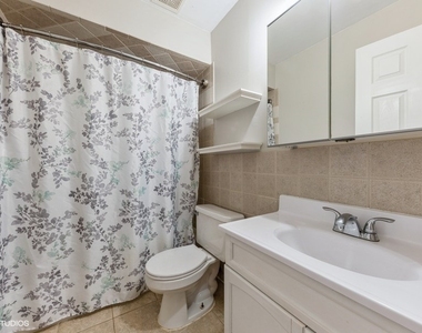 829 S Dwyer Avenue - Photo Thumbnail 7