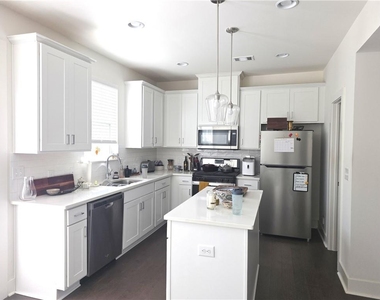 24 Garrison Drive - Photo Thumbnail 13