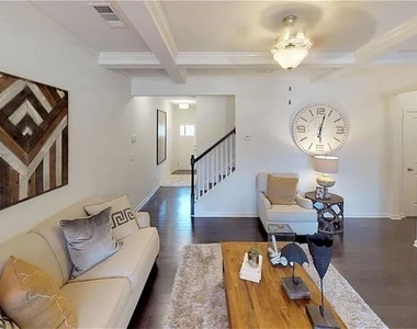 24 Garrison Drive - Photo Thumbnail 3