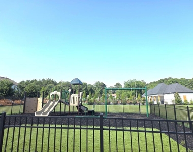 24 Garrison Drive - Photo Thumbnail 25