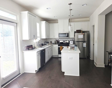 24 Garrison Drive - Photo Thumbnail 16