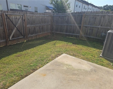 24 Garrison Drive - Photo Thumbnail 26