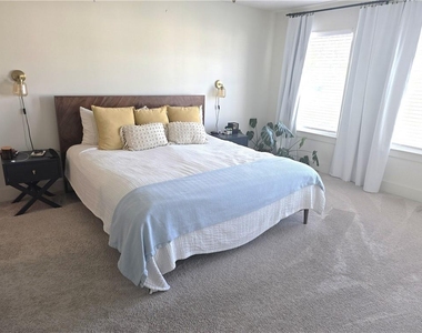 24 Garrison Drive - Photo Thumbnail 8
