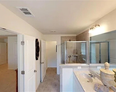 24 Garrison Drive - Photo Thumbnail 10