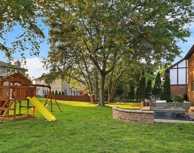 196 Rosedale Court - Photo Thumbnail 37