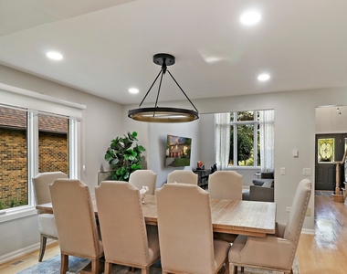 196 Rosedale Court - Photo Thumbnail 4