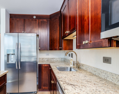 33 W Ontario Street - Photo Thumbnail 14