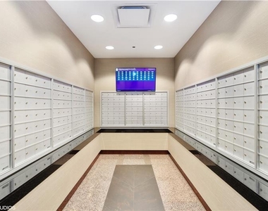 33 W Ontario Street - Photo Thumbnail 51