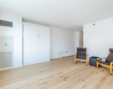 33 W Ontario Street - Photo Thumbnail 18