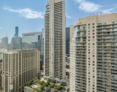 33 W Ontario Street - Photo Thumbnail 11