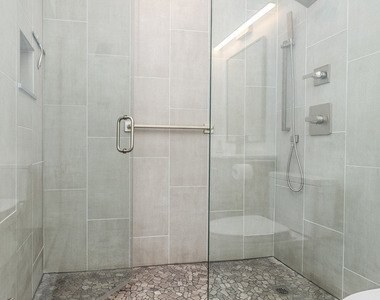 33 W Ontario Street - Photo Thumbnail 28