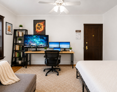 658 W Oakdale Avenue - Photo Thumbnail 2